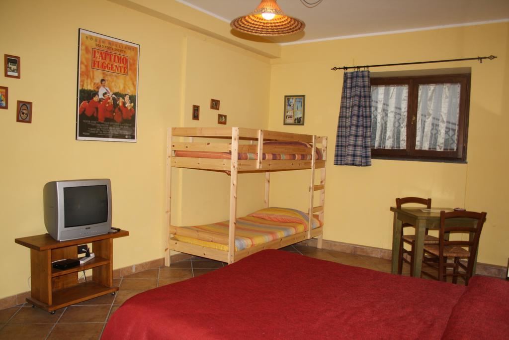 Le Storie di Bambu Guest House Terni Ruang foto